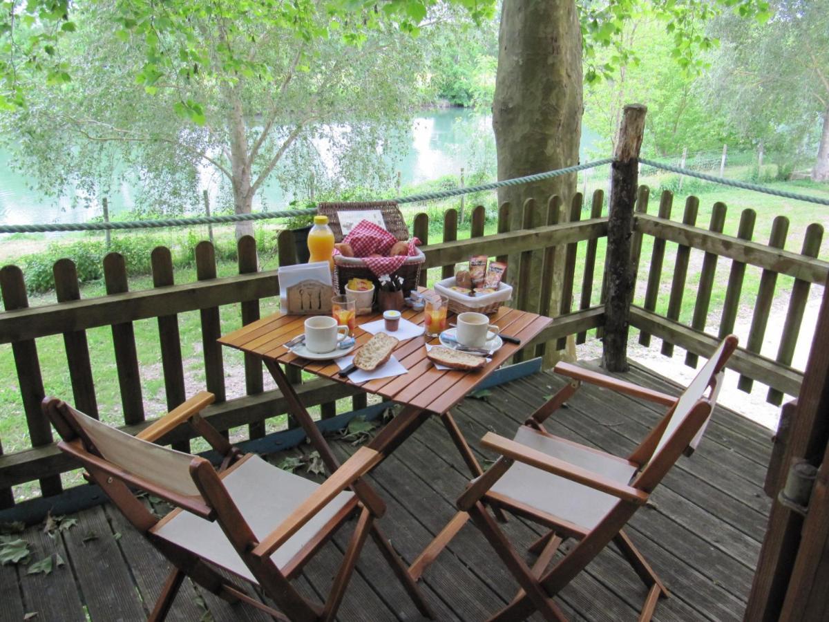 Camping Belle Riviere Chaniers Exteriér fotografie