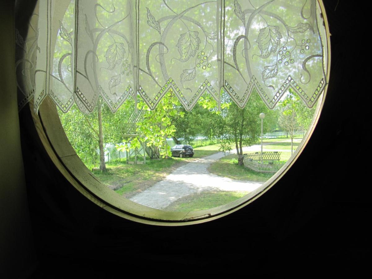 Camping Belle Riviere Chaniers Exteriér fotografie