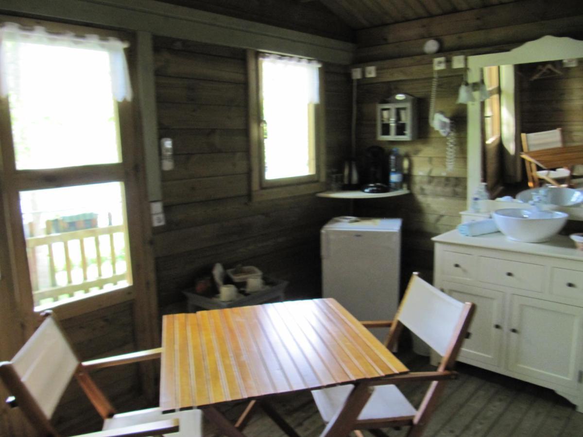 Camping Belle Riviere Chaniers Exteriér fotografie