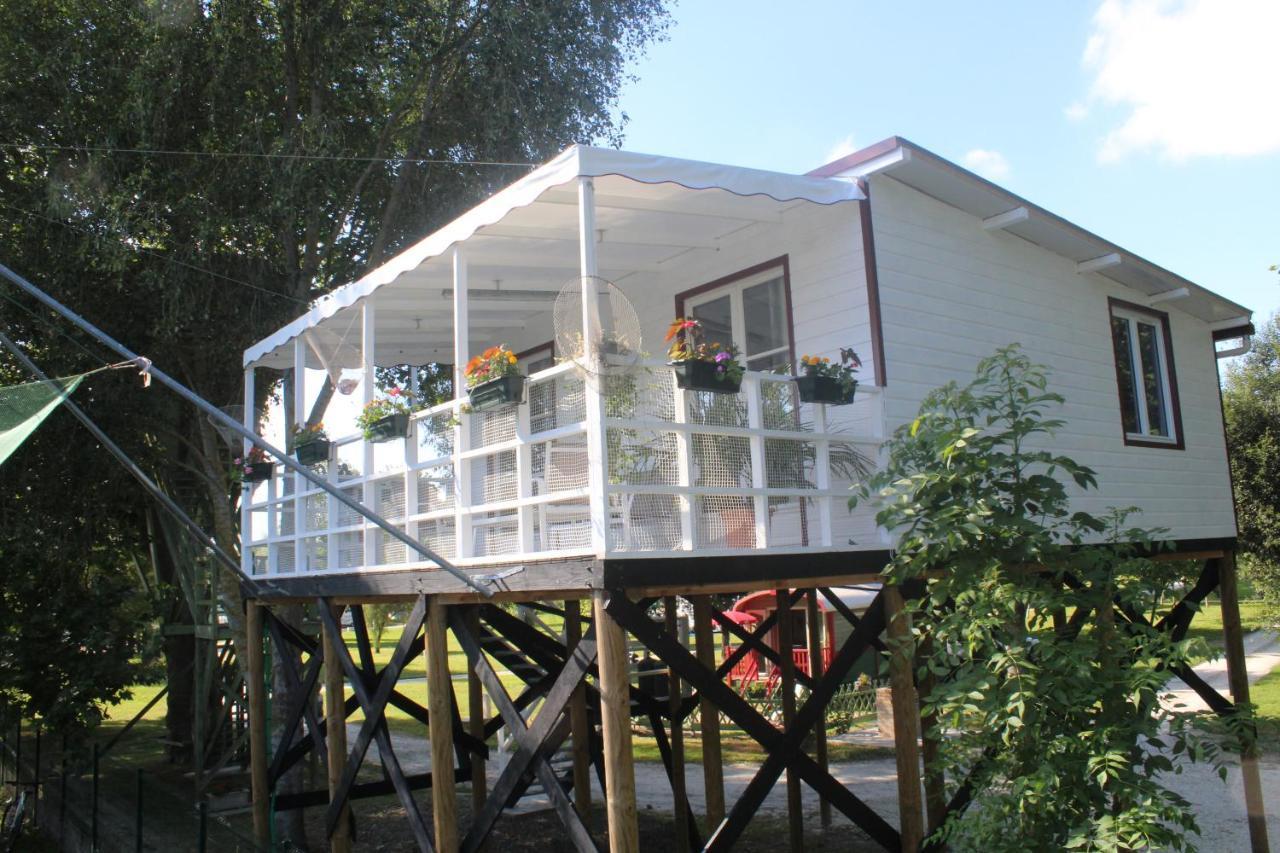 Camping Belle Riviere Chaniers Exteriér fotografie