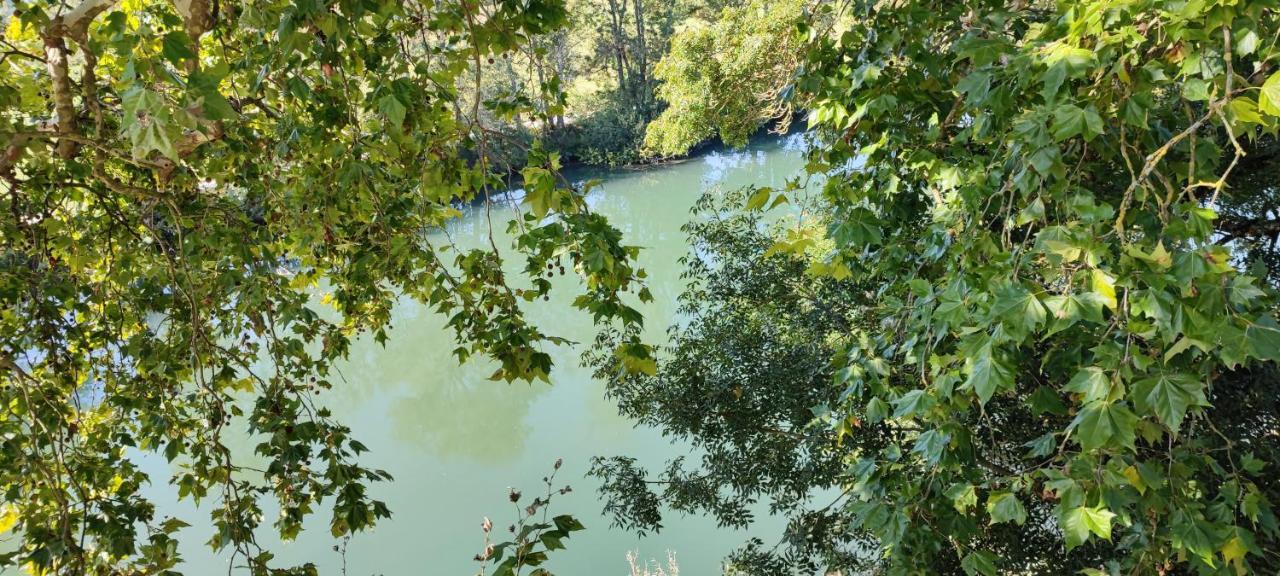 Camping Belle Riviere Chaniers Exteriér fotografie