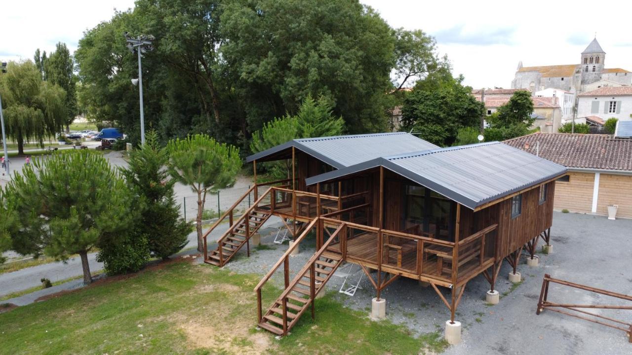 Camping Belle Riviere Chaniers Exteriér fotografie
